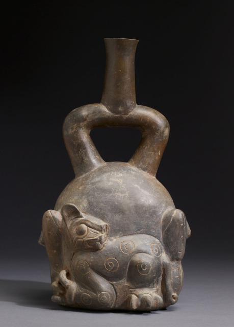 Chavín-Feline-and-Cactus-Stirrup-Vessel-Walters-482832